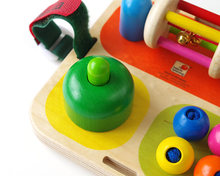 0歳 タボリニ ベビーベッドの木のおもちゃ Selecta 赤ちゃんのおもちゃ Study Park